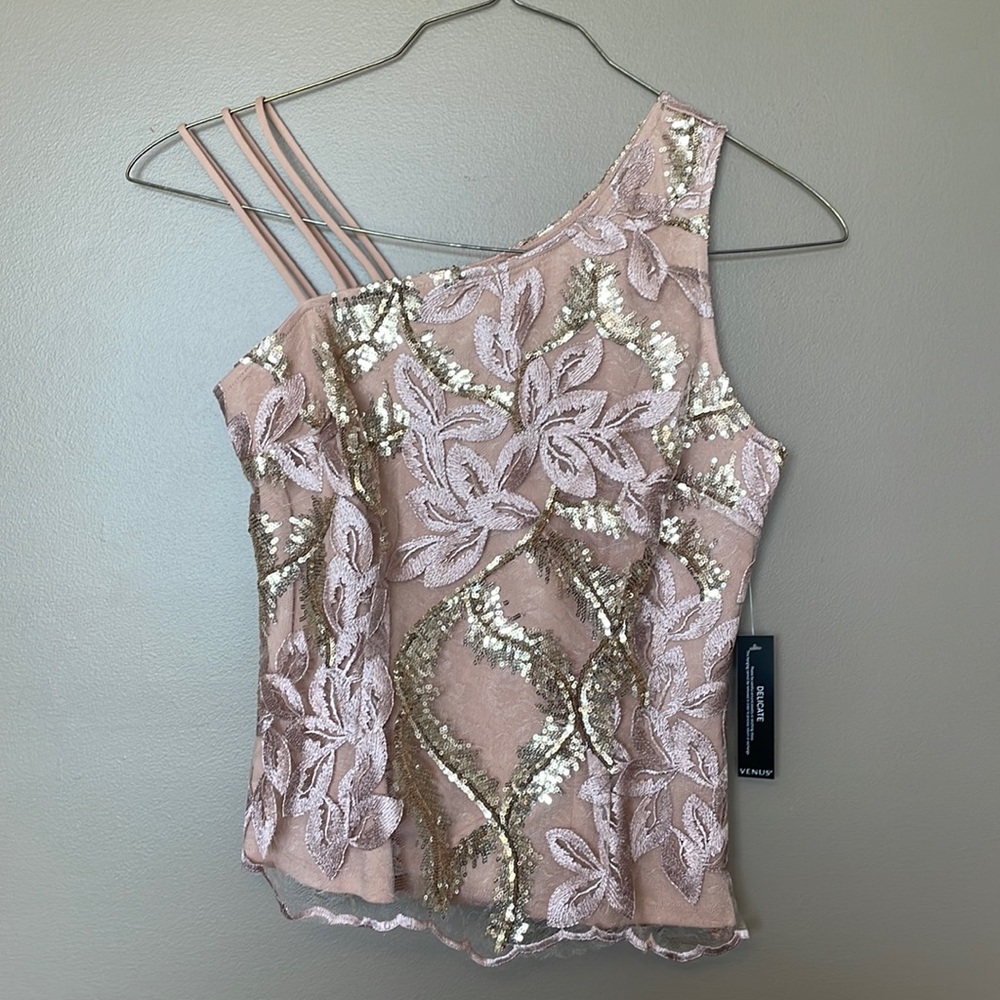 Elegant and sexy Venus top